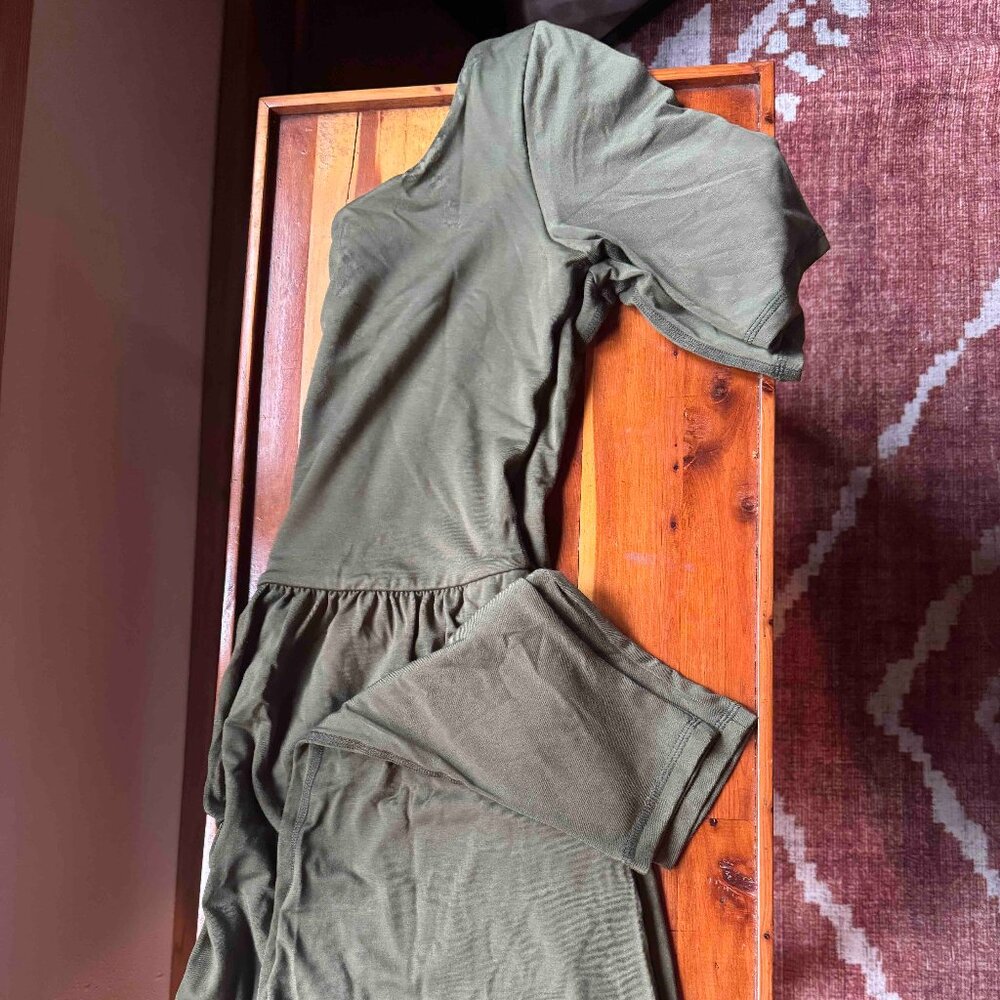 New Imbodhi sleeved jumper- moss size L